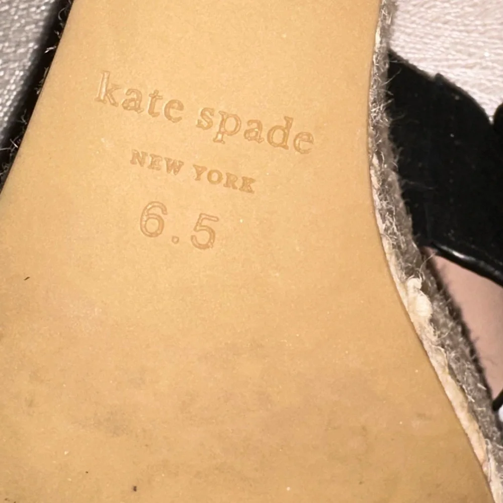 Kate Spade like new  Black and Cream espadrille Wedge Sandals 6.5 vacation